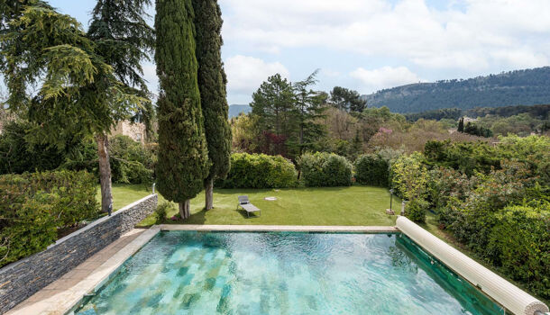 Villa / Maison 9 pièces  à vendre Aubagne 13400