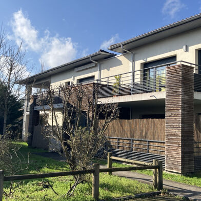 Appartement 3 pièces 239400 €