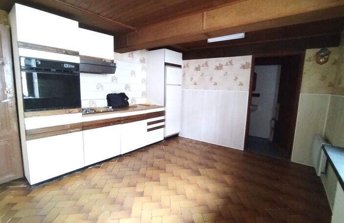 Vente maison 8 pièces 177 m² Saint-Brice (33540) — photo 3