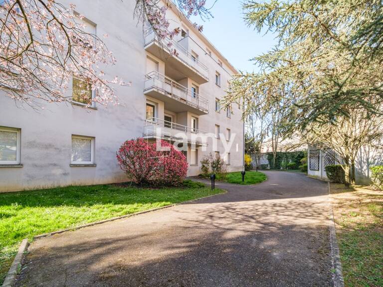 Appartement 3 pièces en rez-de-chaussée avec terra — photo 1