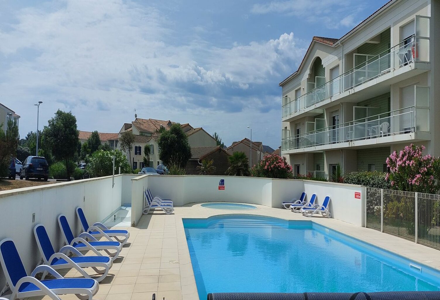 Appartement + Parking — photo 1