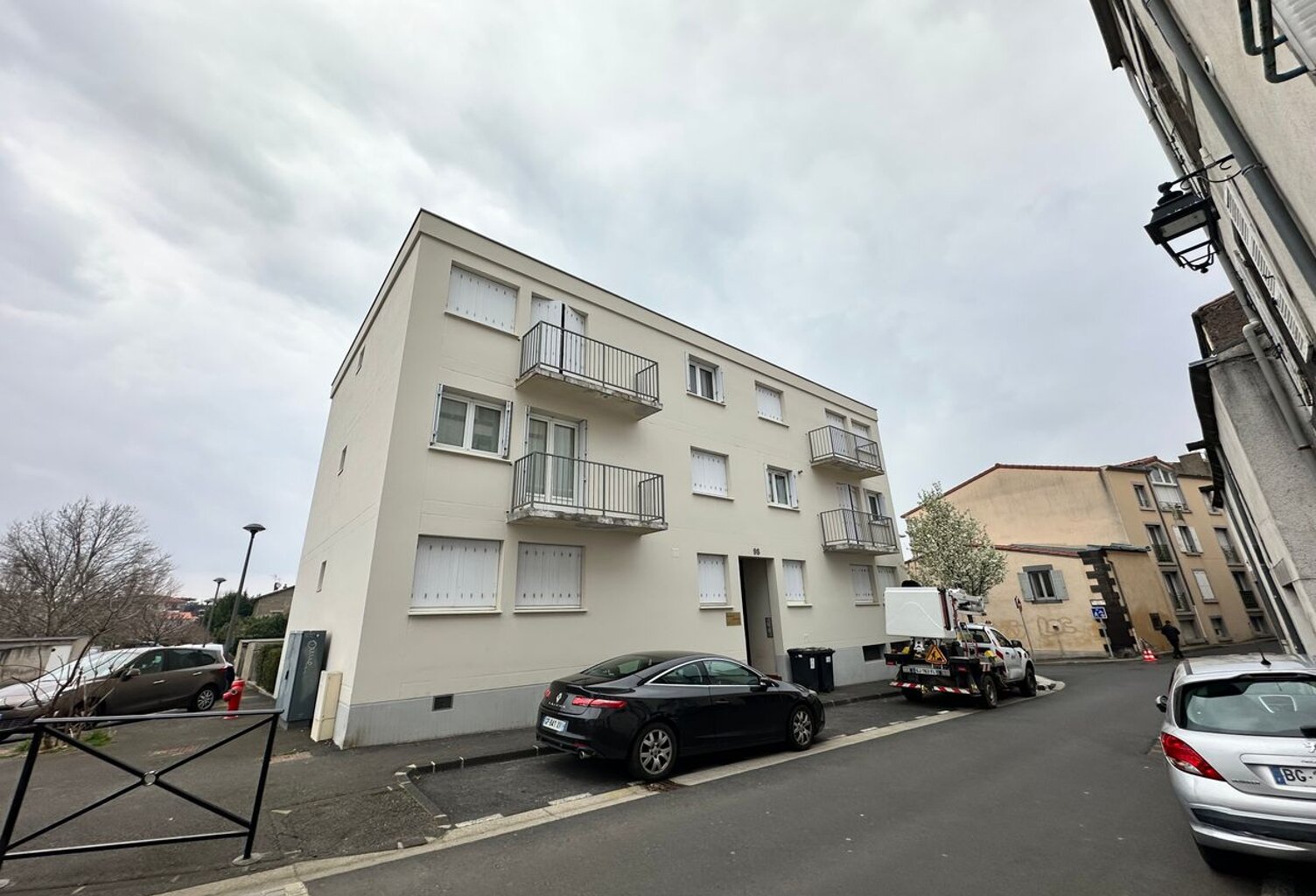 Grand studio dans le centre de Beaumont  — photo 1