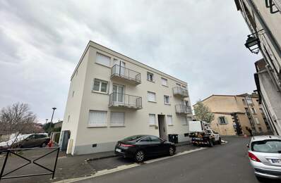 Grand studio dans le centre de Beaumont  — photo du bien