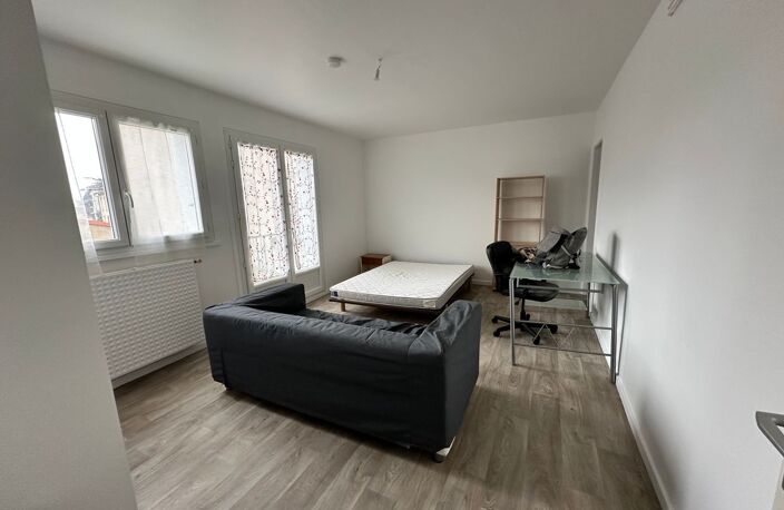 Grand studio dans le centre de Beaumont  — photo 2