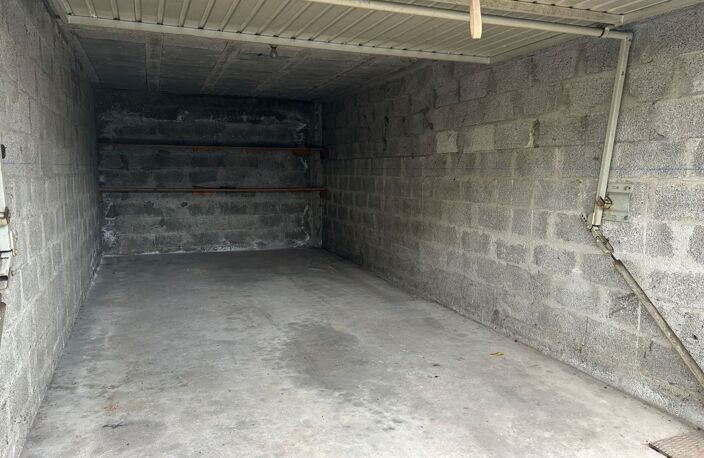 Garage fermé — photo 2