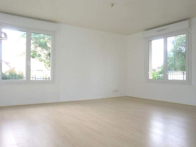 Parking + Appartement — photo du bien