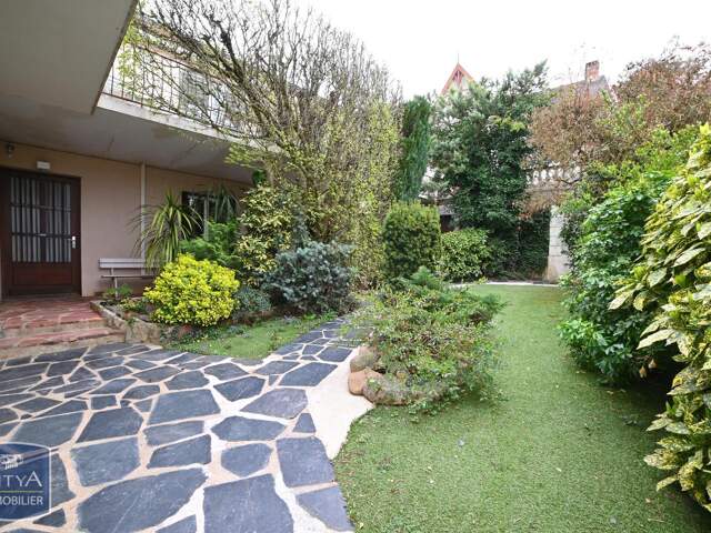 Maison 6 pièces 200 m² à Poitiers — photo du bien