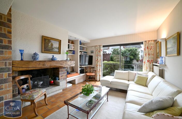 Vente maison 6 pièces 200 m² Poitiers (86000) — photo 2