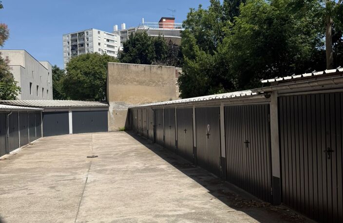 Location garage   à Alfortville (94140) — photo 2