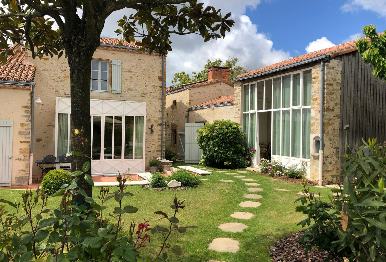 TALMONT SAINT HILAIRE — photo 1