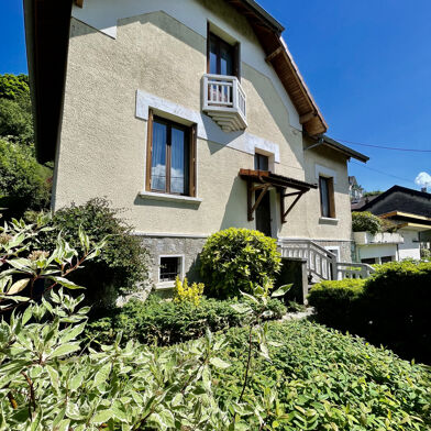 Maison 8 pièces 499000 €