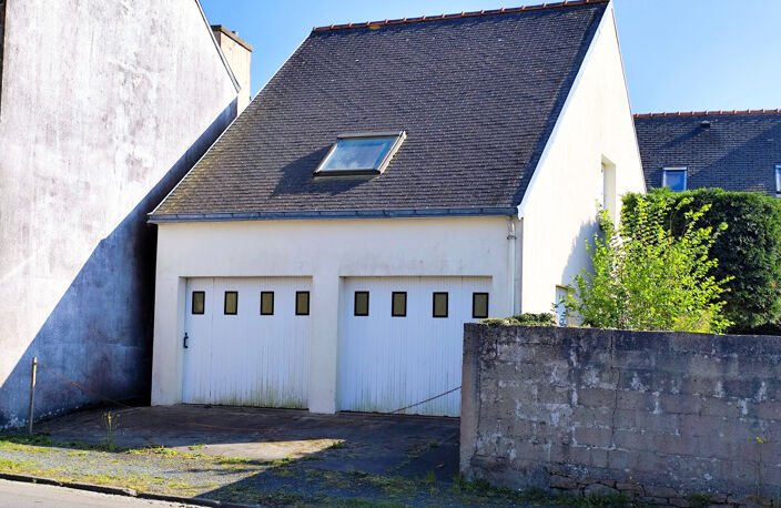 Maison au bourg de PLOUHINEC — photo 2