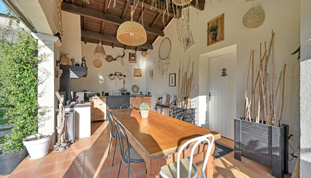 Villa / Maison 8 pièces  à vendre Aimargues 30470