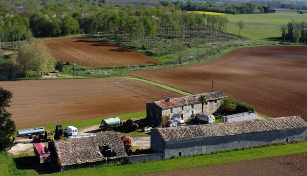 Villa / Maison 4 pièces  à vendre Saint-Genis-de-Saintonge 17240