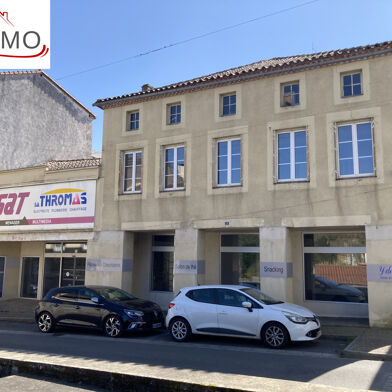 Immeuble  183600 €