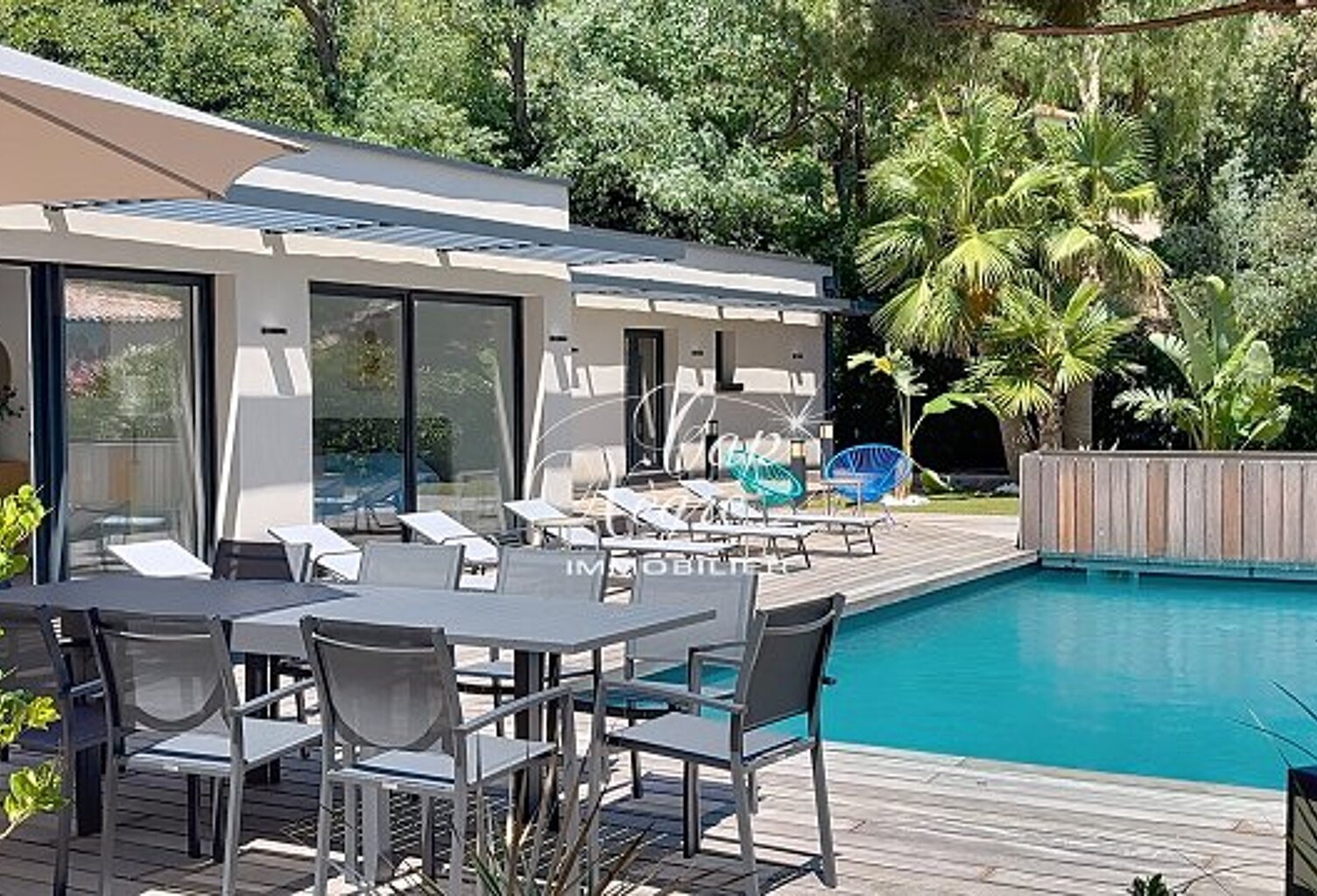 Villa neuve avec piscine située en partie basse de la Route dépa — photo 1