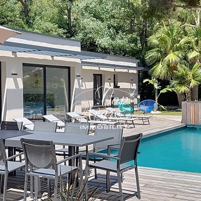 Maison 7 pièces 2499000 €