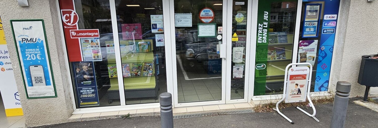 Commerce  94 m² à vendre à Manzat (63410)