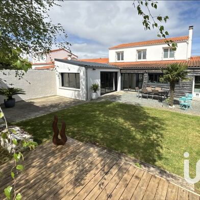 Maison 6 pièces 499000 €