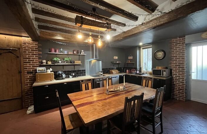 Maison de bourg de 7 pièces principales — photo 2