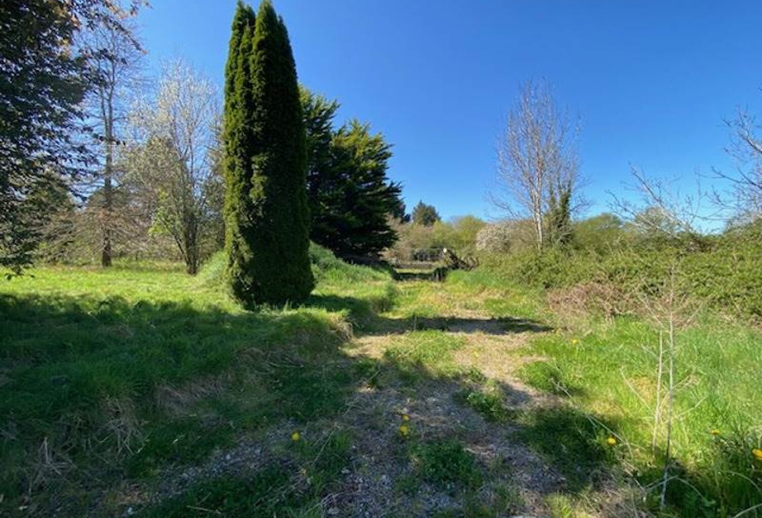 Maison en pierre de 4 pièces principales — photo 1