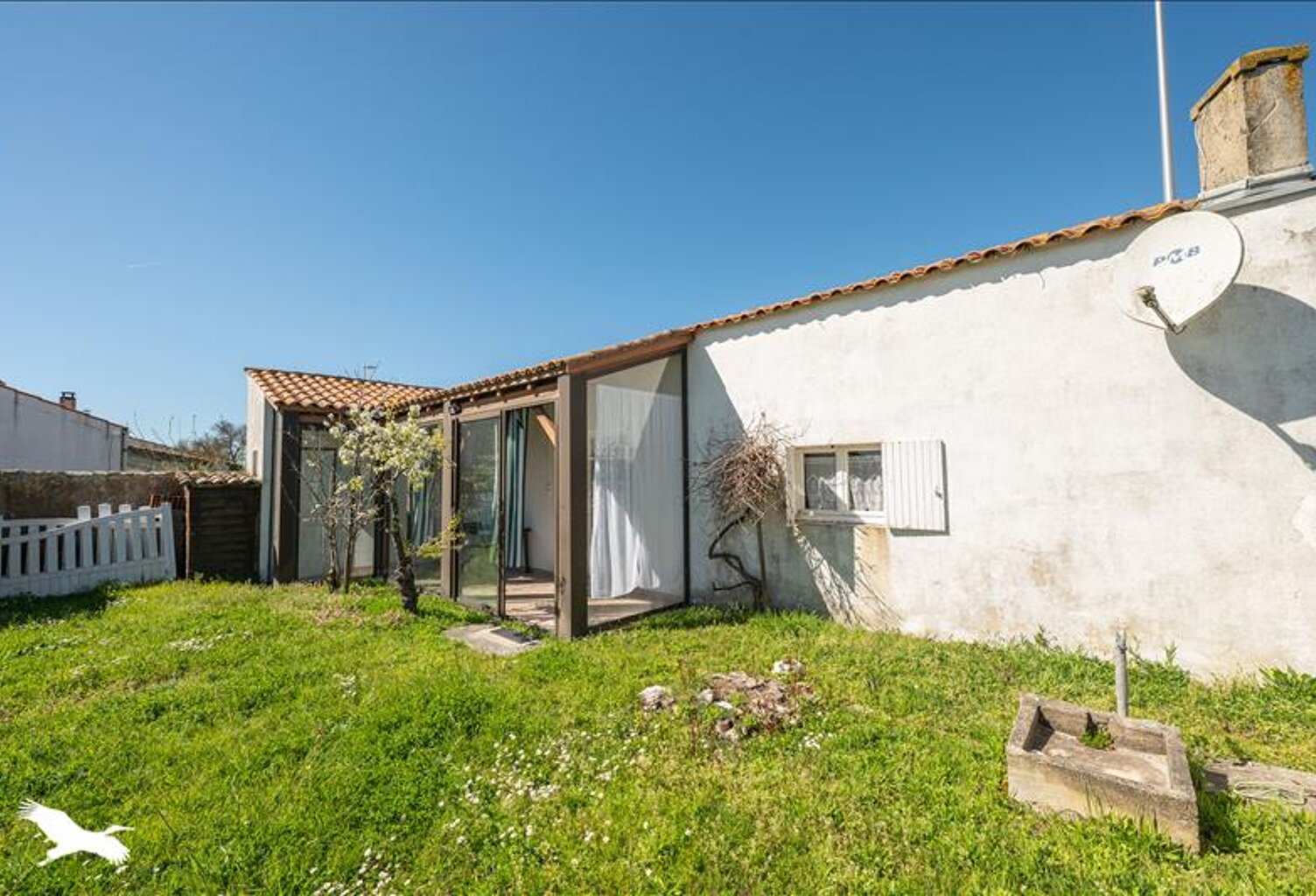 Vente maison 2 pièces 47 m² Saint-Denis-d'Oléron (17650) — photo 1