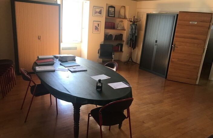 Maison en pierre de 9 pièces principales — photo 2