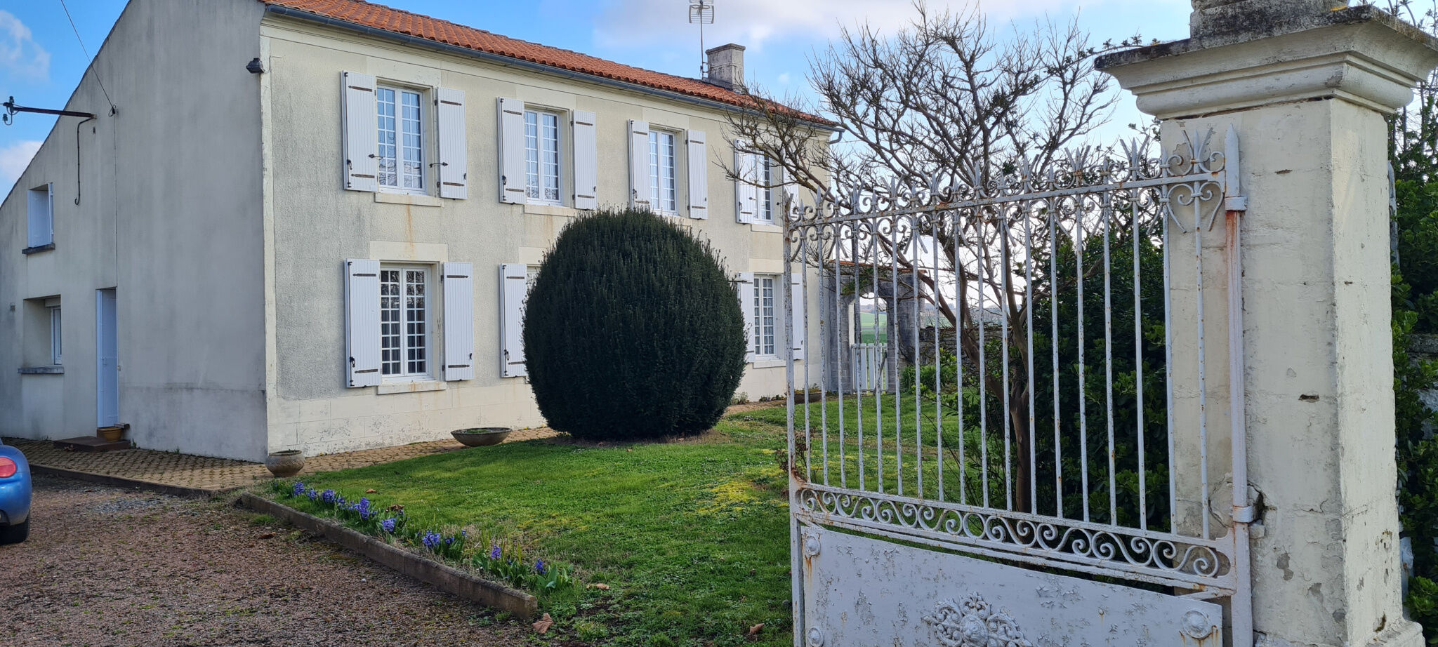 Villa / Maison  T9 à vendre Coivert 17330