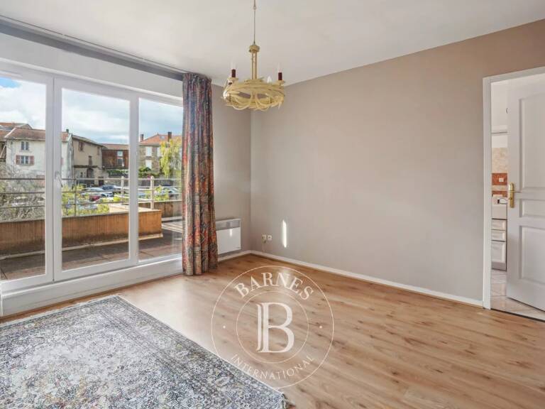 DARDILLY - appartement de 128 m² avec grande terrasse de 70m²  - trois chambres - garage double — photo 1