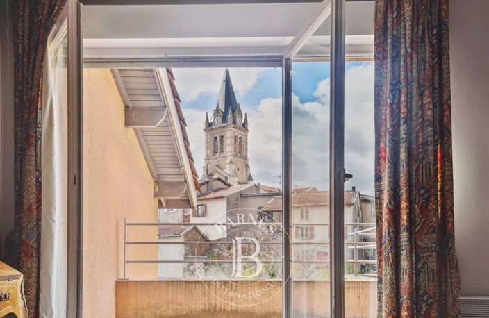 DARDILLY - appartement de 128 m² avec grande terrasse de 70m²  - trois chambres - garage double — photo 3