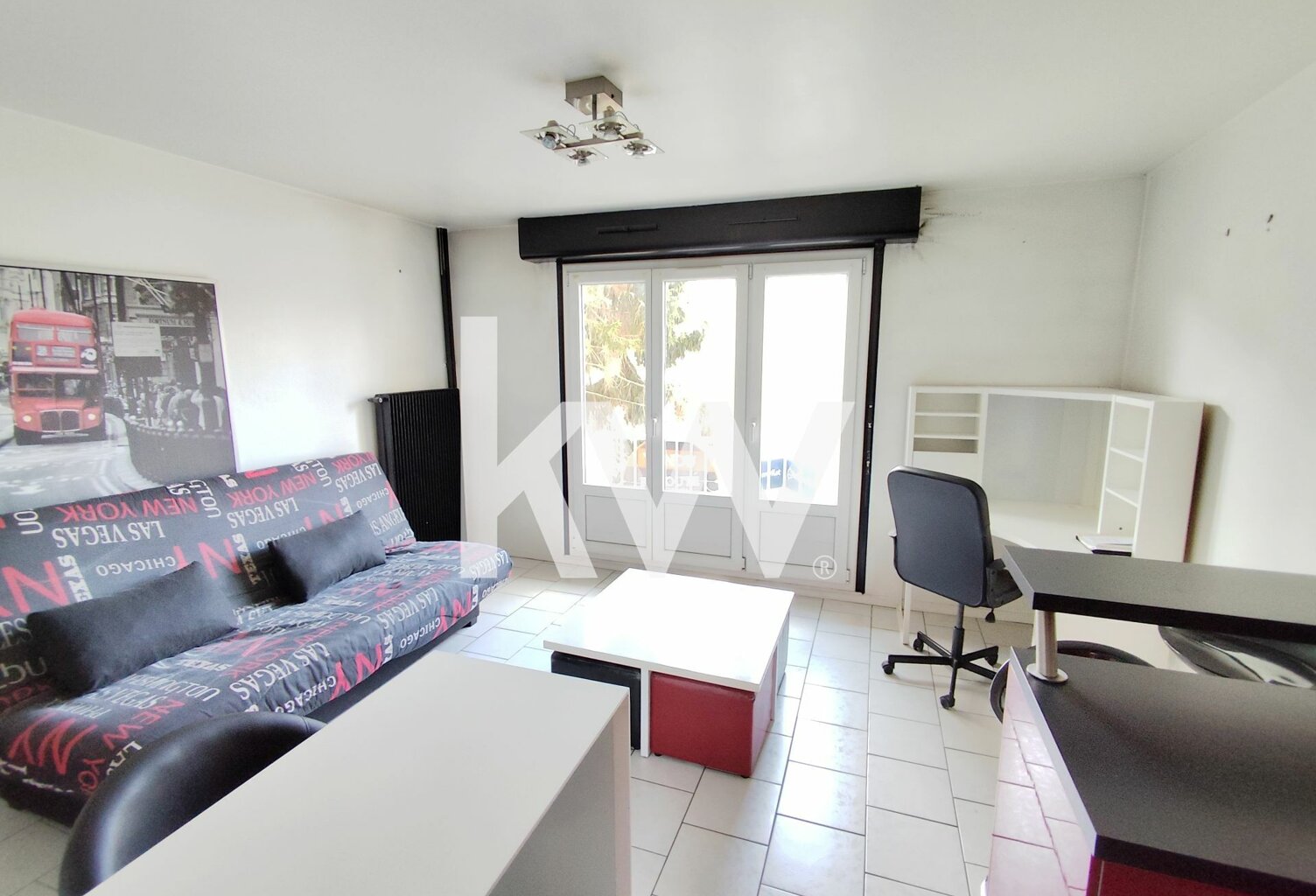 REIMS Studio balcon place de parking à Reims (29 m²) — photo 1