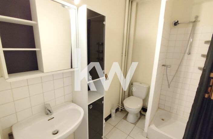 REIMS Studio balcon place de parking à Reims (29 m²) — photo 3