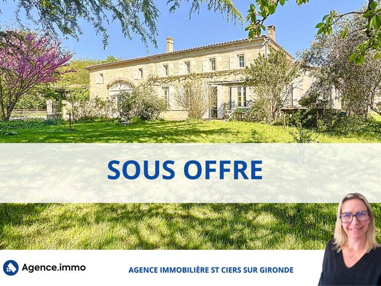Belle maison en pierre — photo 1