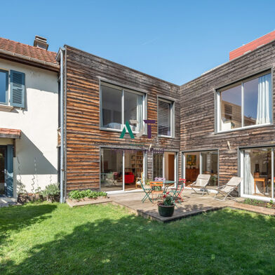 Maison 8 pièces 590000 €