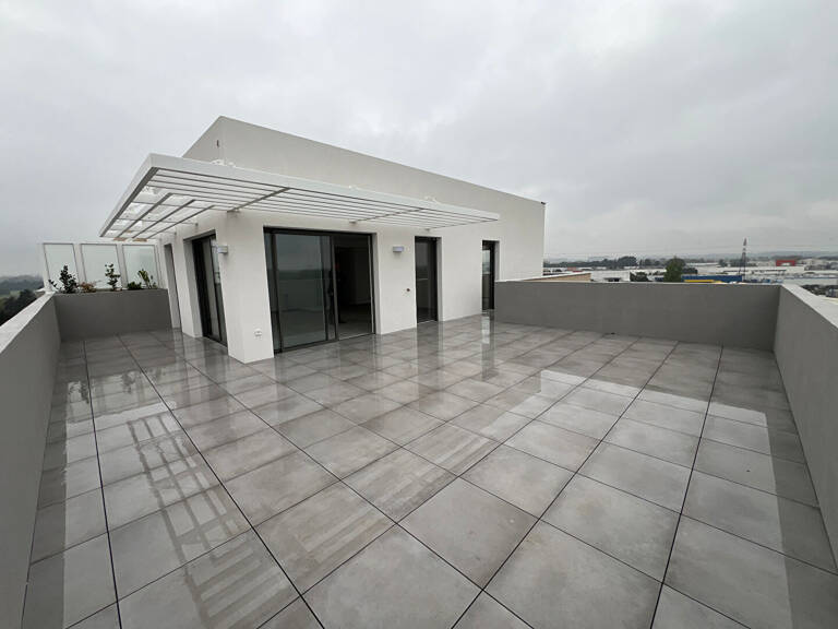 Lattes Superbe T4 90 m² avec 87 m² de TERRASSE — photo 1