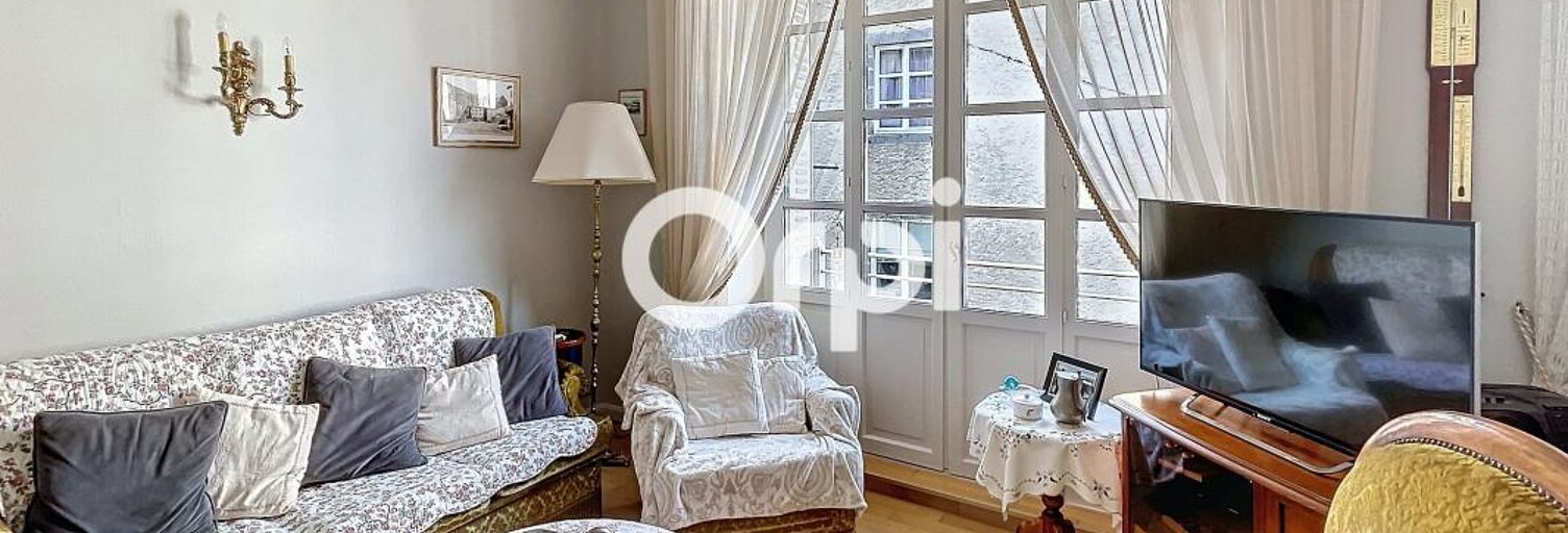 Immeuble  230 m² à vendre à Saint-Flour (15100)