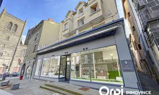 Immeuble  230 m² à vendre à Saint-Flour (15100)