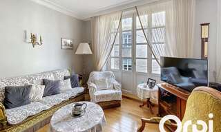 Immeuble  230 m² à vendre à Saint-Flour (15100)
