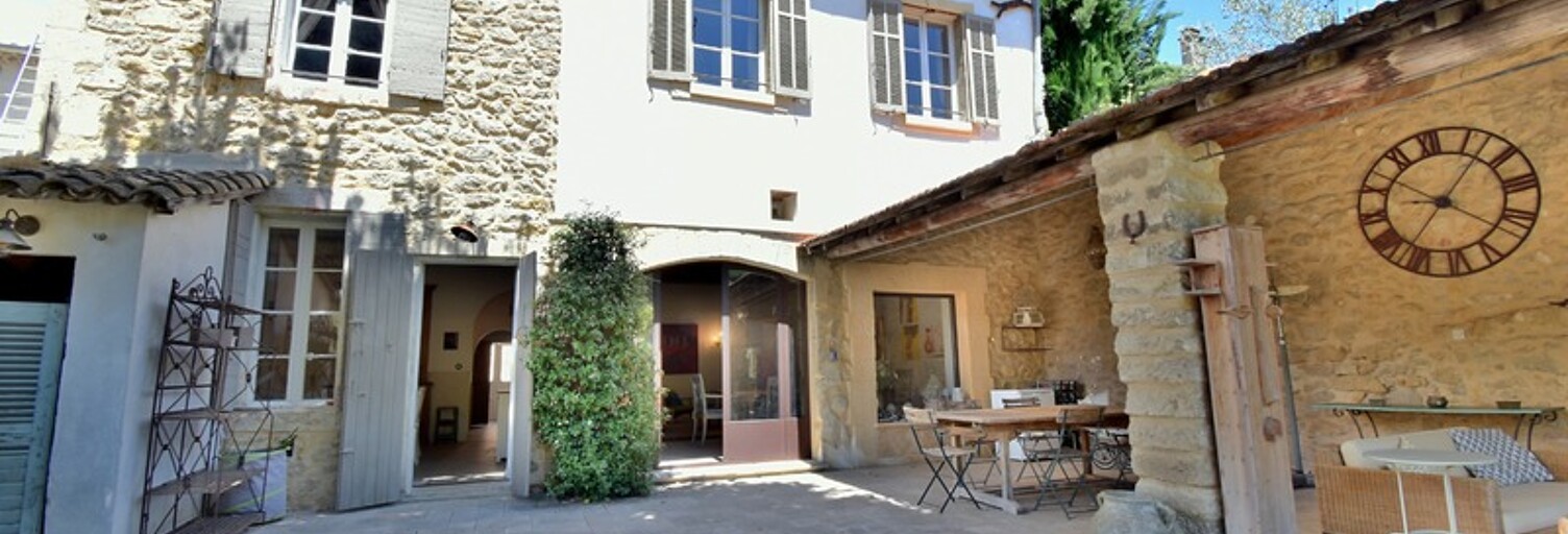 Maison 10 Pièces 349 m² à vendre à Lourmarin (84160)