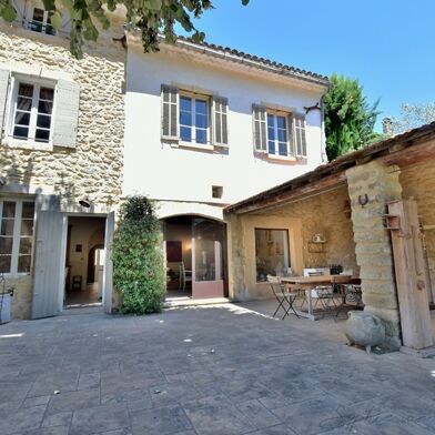 Maison 10 pièces 1325000 €