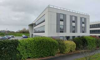 Bureau  3750 m² à louer à Guipavas (29490)