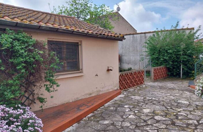 Garages 48 m² avec parcelle de 169m² — photo 2