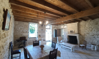 Maison 10 Pièces 156 m² à vendre à Bourg (33710)