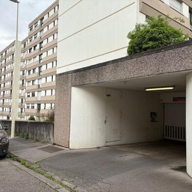 Garage  90 €