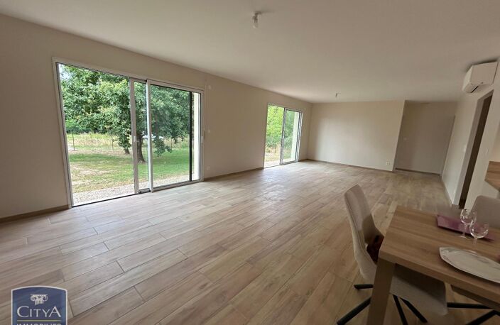 Vente maison 4 pièces 123 m² Vélines (24230) — photo 2