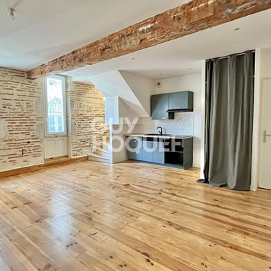 Immeuble  245000 €