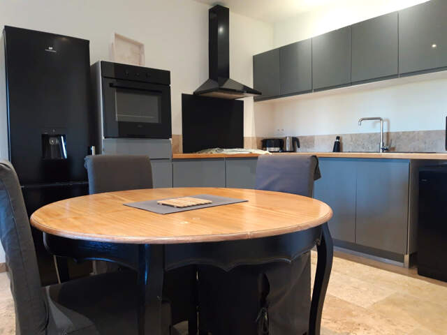DPT(13) BOULBON A VENDRE  APPARTEMENT DE GRAND STANDING — photo du bien