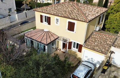 Villa T6 de 109m2 avec piscine — photo du bien