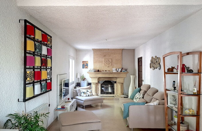 NÎMES- 30- Maison avec gîtes de 409m2  sur terrain de 2870m — photo 5