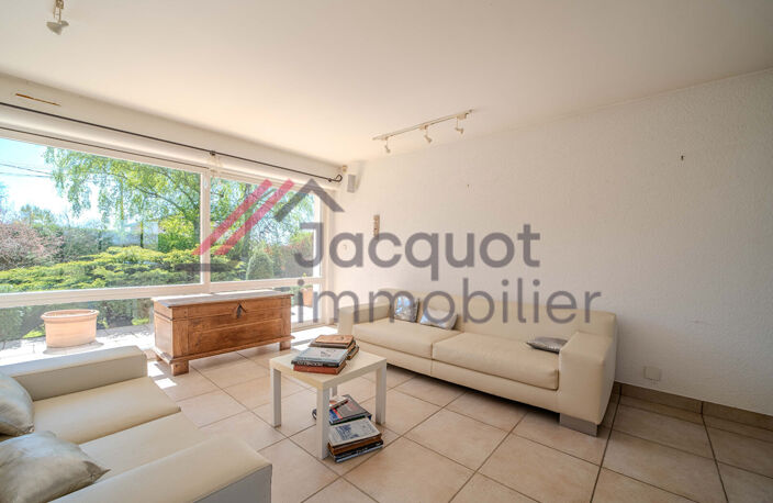 Maison Lons Le Saunier 6 pièce(s) 192.12 m2 — photo 3